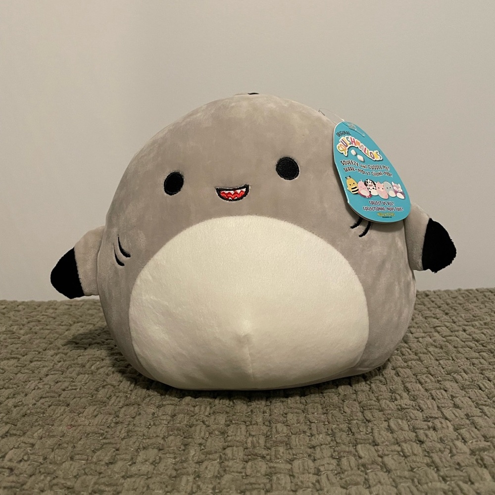 Gordon Squishmallow